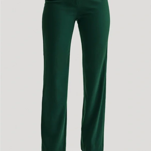 Meshing elegant Green Women's Suit Set - Picture 3 of 9